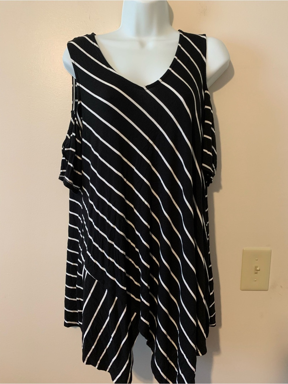 paper tee Black and White Striped Cold-Shoulder V-Neck Tunic